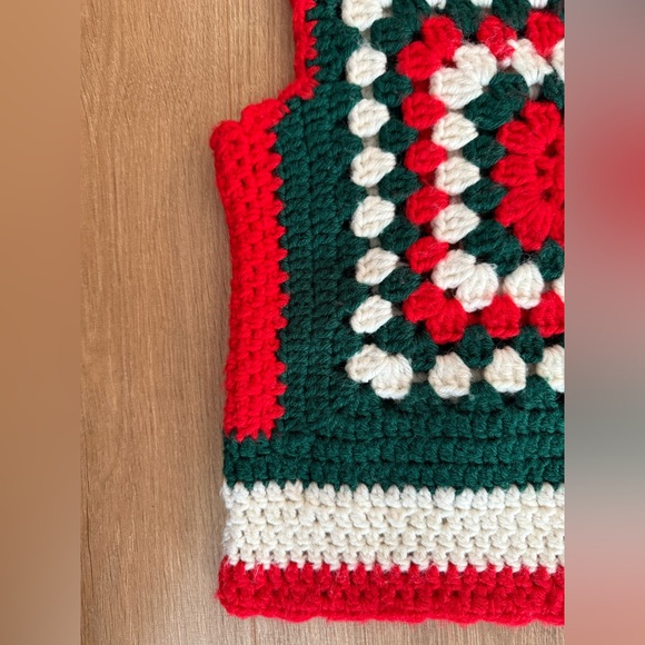 Vintage Hand Knit Crochet Sweater Vest Red & Green XS - Picture 4 of 6